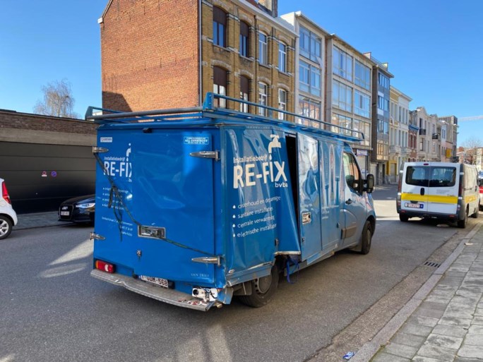 Geen gewonden bij aanrijding tussen tram en bestelwagen