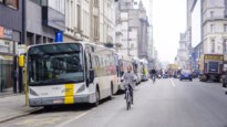 UA-onderzoek naar ‘street canyons’: in bijna alle straten in centrum Antwerpen blijft luchtvervuiling hangen