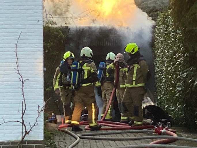 Veel schade aan vrijstaande garage door brand in Schilde