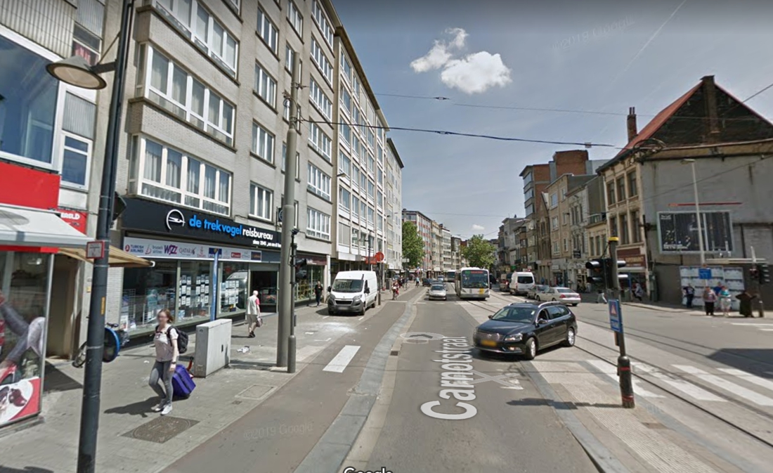 #Antwerpen - Duo opgepakt na inbraak in telefoonwinkel.