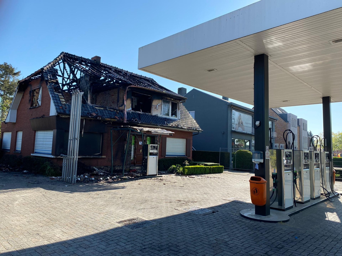 Dode bij woningbrand aan tankstation in OudTurnhout (OudTurnhout