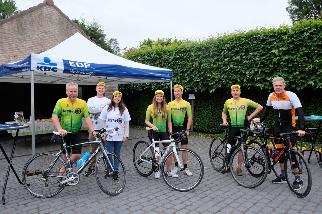 Teams Ludo Elst fietsen 2.000 kilometer voor Kom op tegen Kanker: “Een