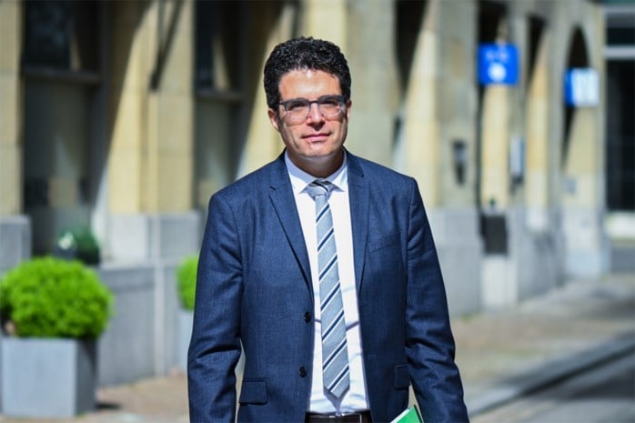 Voor de vierde dag op rij stijgen de cijfers: “Nog iets te vroeg voor conclusies”