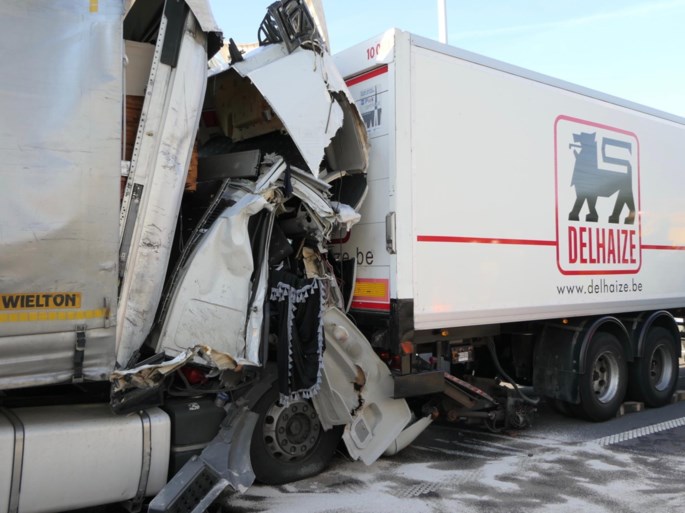 Zwaargewonde bij ongeval op E34