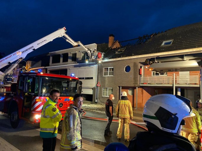 Zware brand vernielt appartement: wellicht aangestoken, bewoner opgepakt