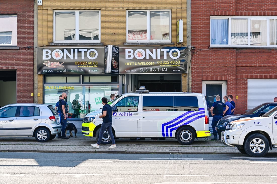 Politie treft cannabisplantage aan in loods aan Herentalsebaan: verdachte opgepakt