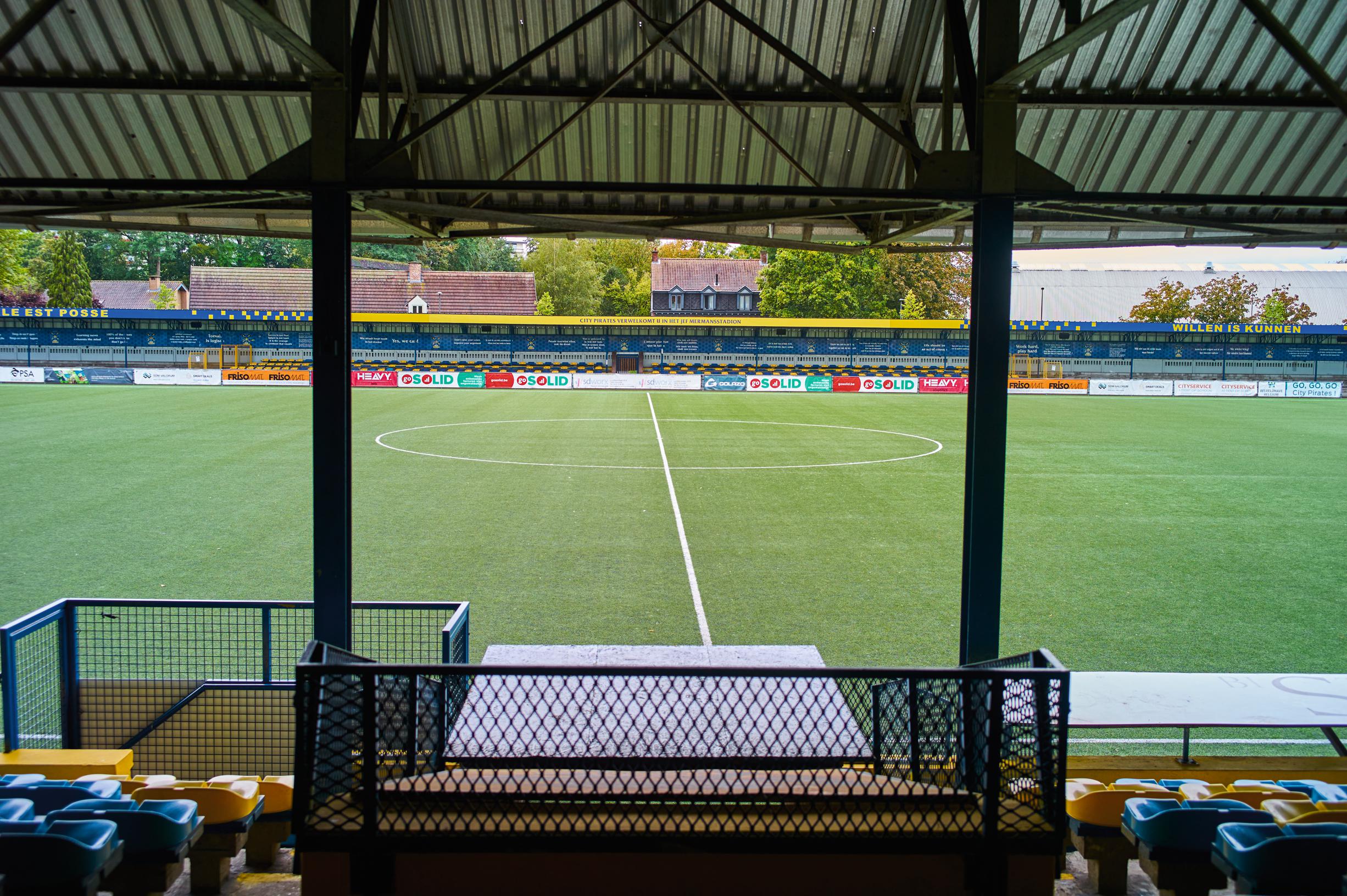 GROUND // Jef Mermans Stadion - City Pirates Antwerpen