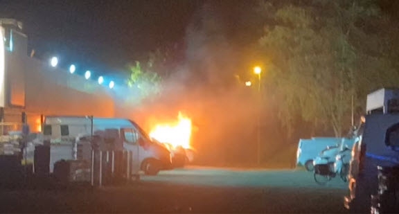 Van near Terloplein largely burnt out by … (Borgerhout)