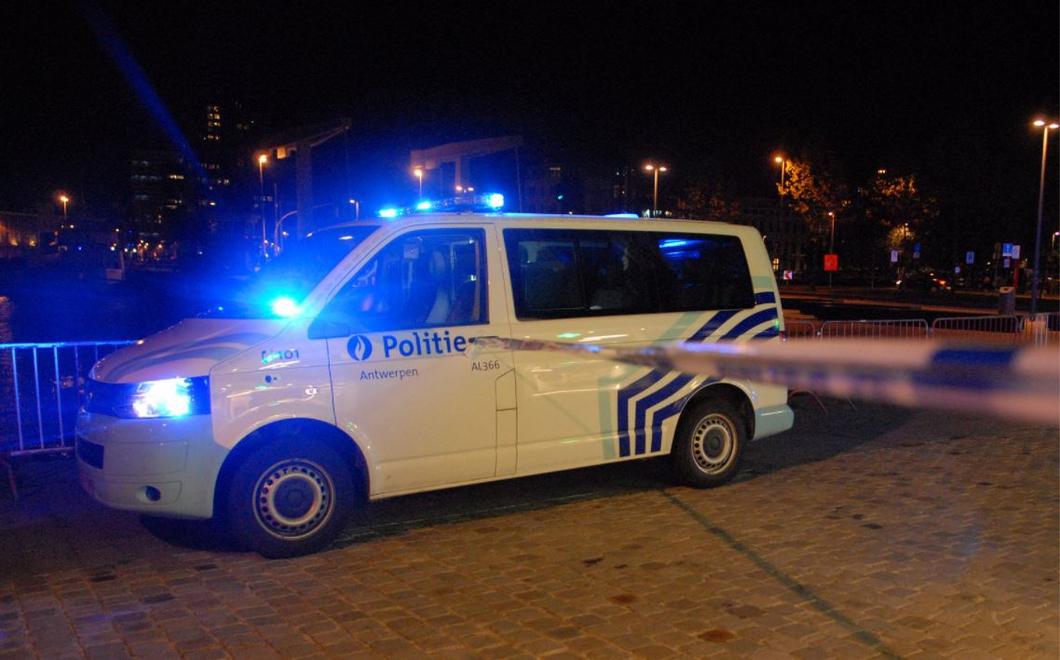 Antwerp police once again puts several lockdown parties on … (Antwerp)