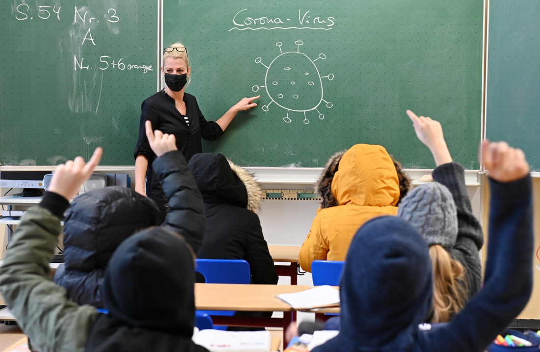 School in Duffel still allows hats in cold class (Duffel)