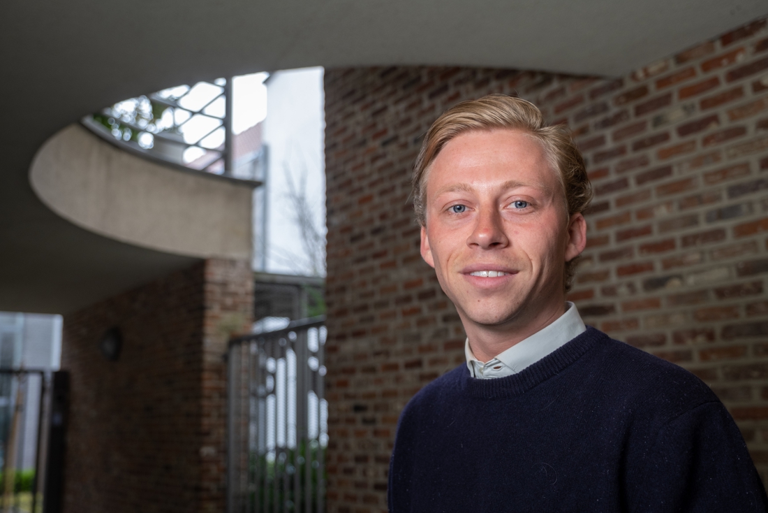 Jeroen Poels (27) from Antwerp uses a temporary employment agency for … (Antwerp)