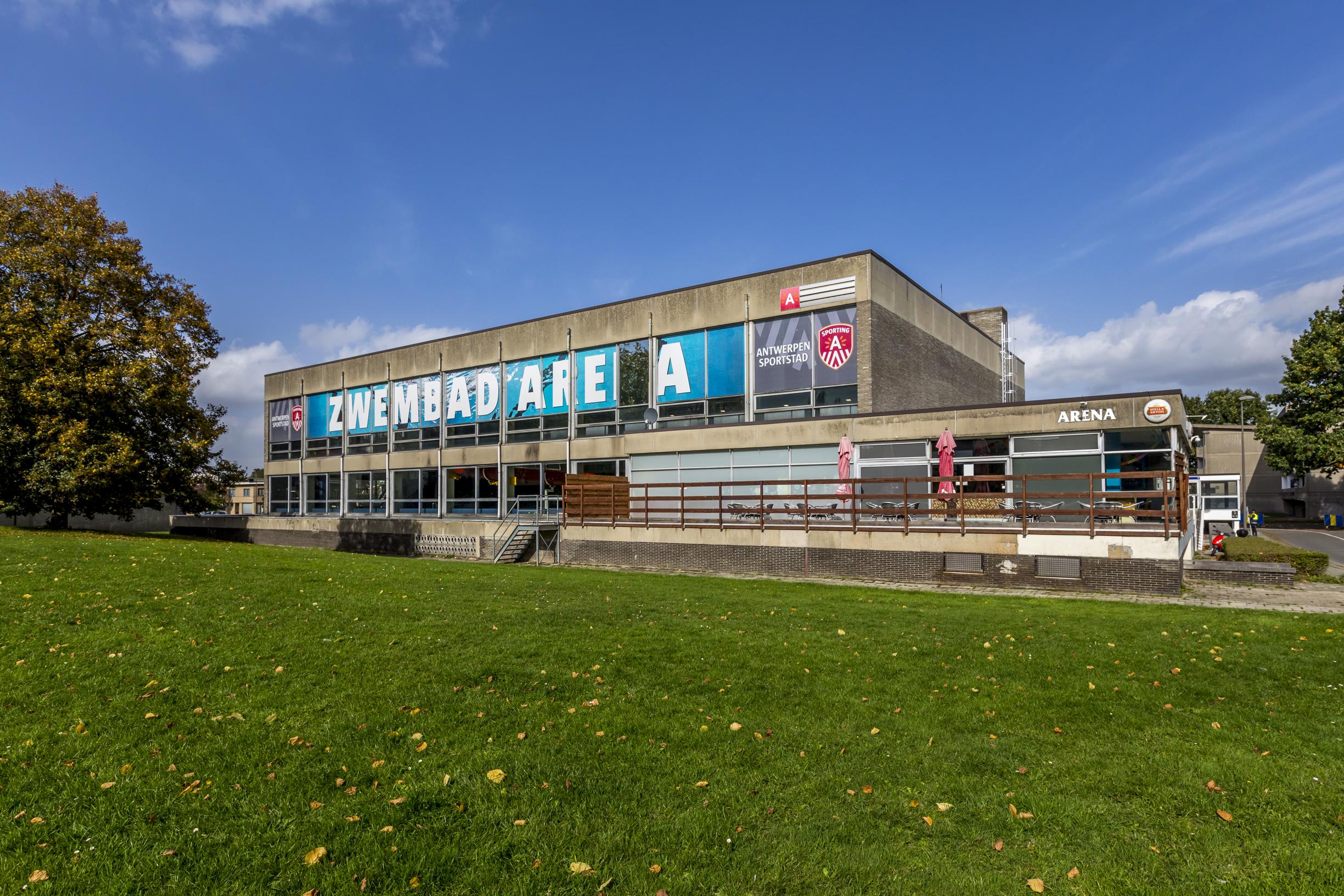 Benadrukken heet Bedreven Actrice Veerle Dejonghe neemt afscheid van zwembad Arena met eerbetoon:  “Willen verhalen bundelen in een boek” (Deurne) | Gazet van Antwerpen Mobile