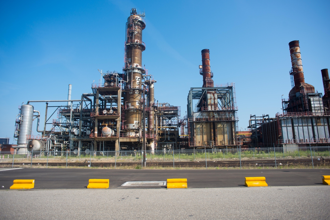 ATPC closes ‘stinky’ refinery in port: 30 jobs on the … (Antwerp)