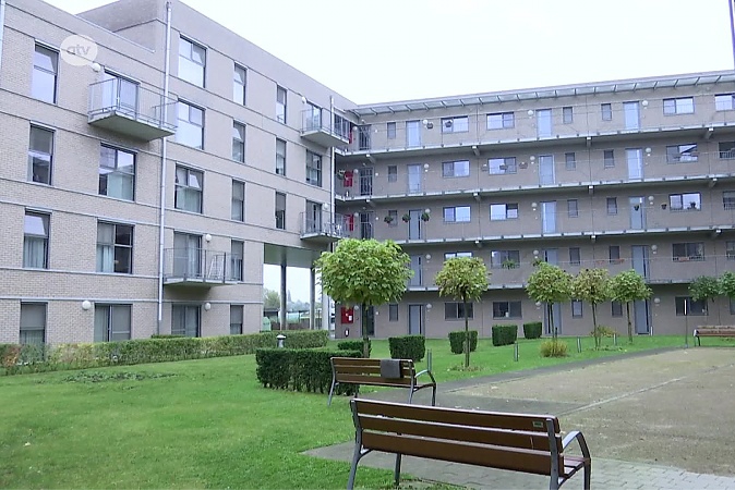 Sixty residents of service flats in Silsburg infected, service center … (Antwerp)