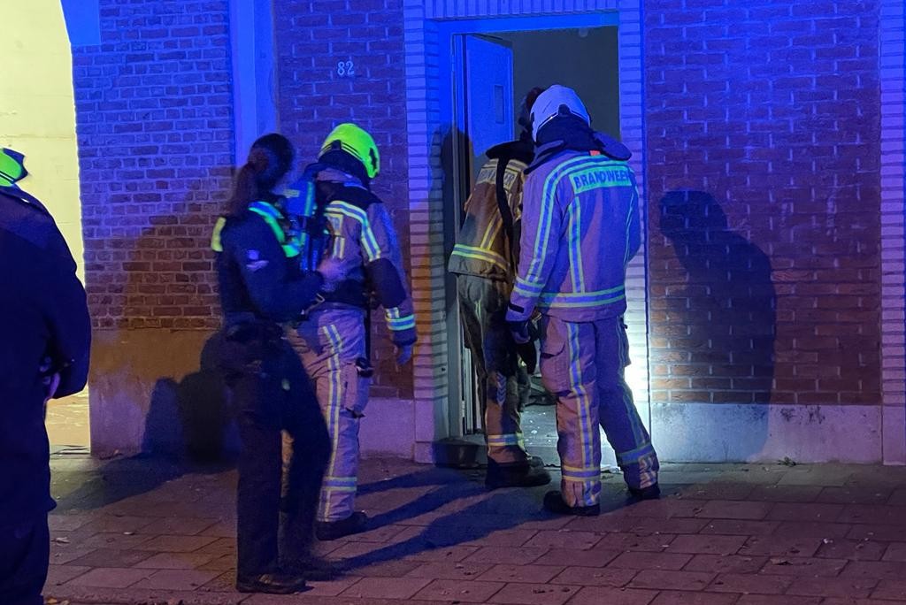 Explosion blows front door out of home in Deurne (Deurne)