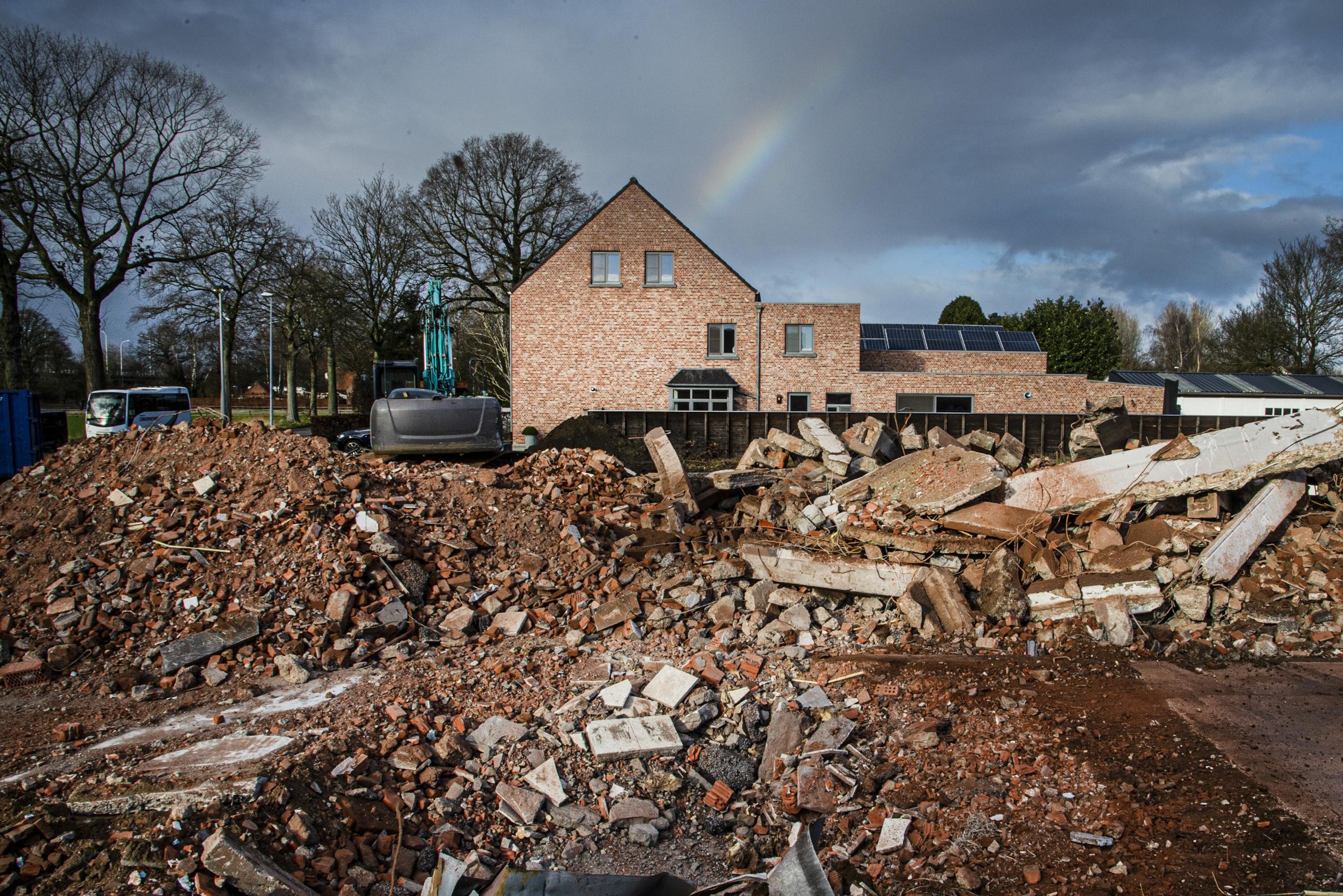 Oude Autokeuring in Turnhout gesloopt (Turnhout) Gazet van Antwerpen