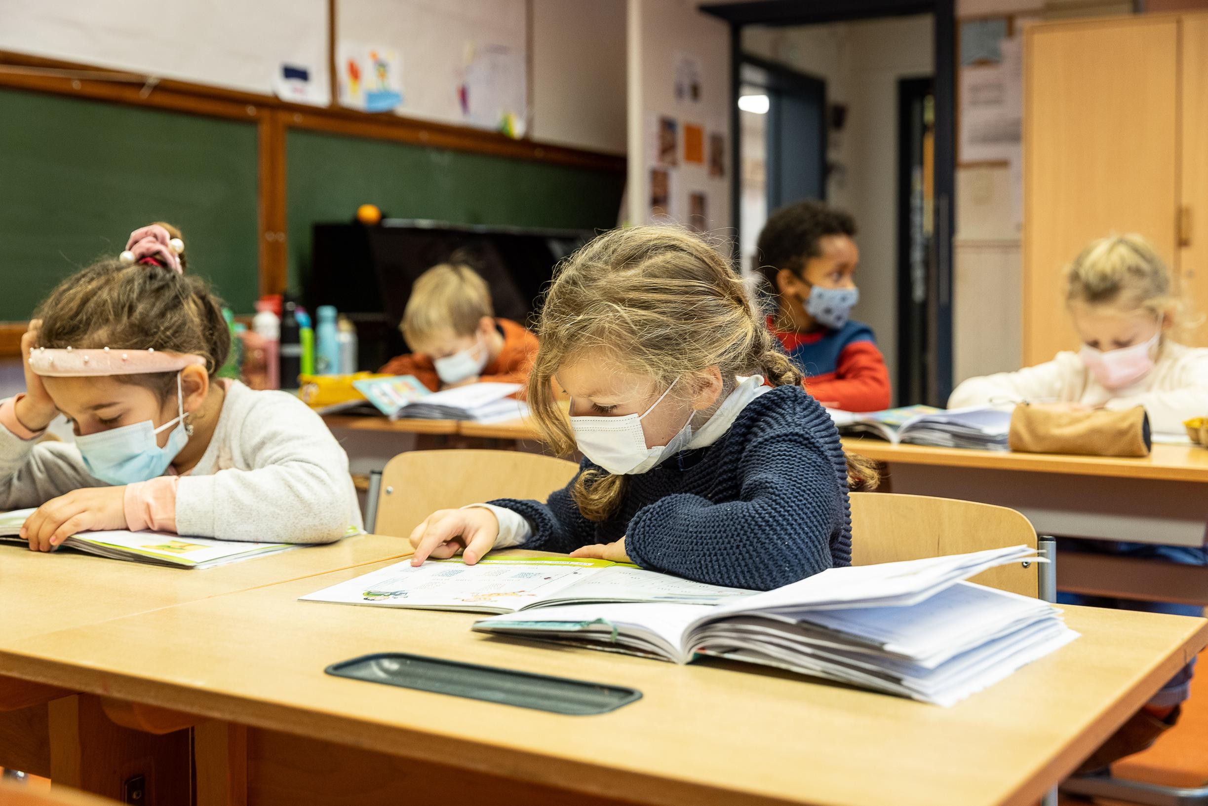 Kinderrechtencommissaris: “Versoepel Mondmaskerplicht Voor Jonge ...