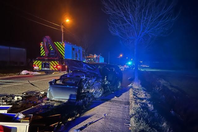 Automobilist Rijdt Frontaal Tegen Tegenligger Na Politieachtervolging ...