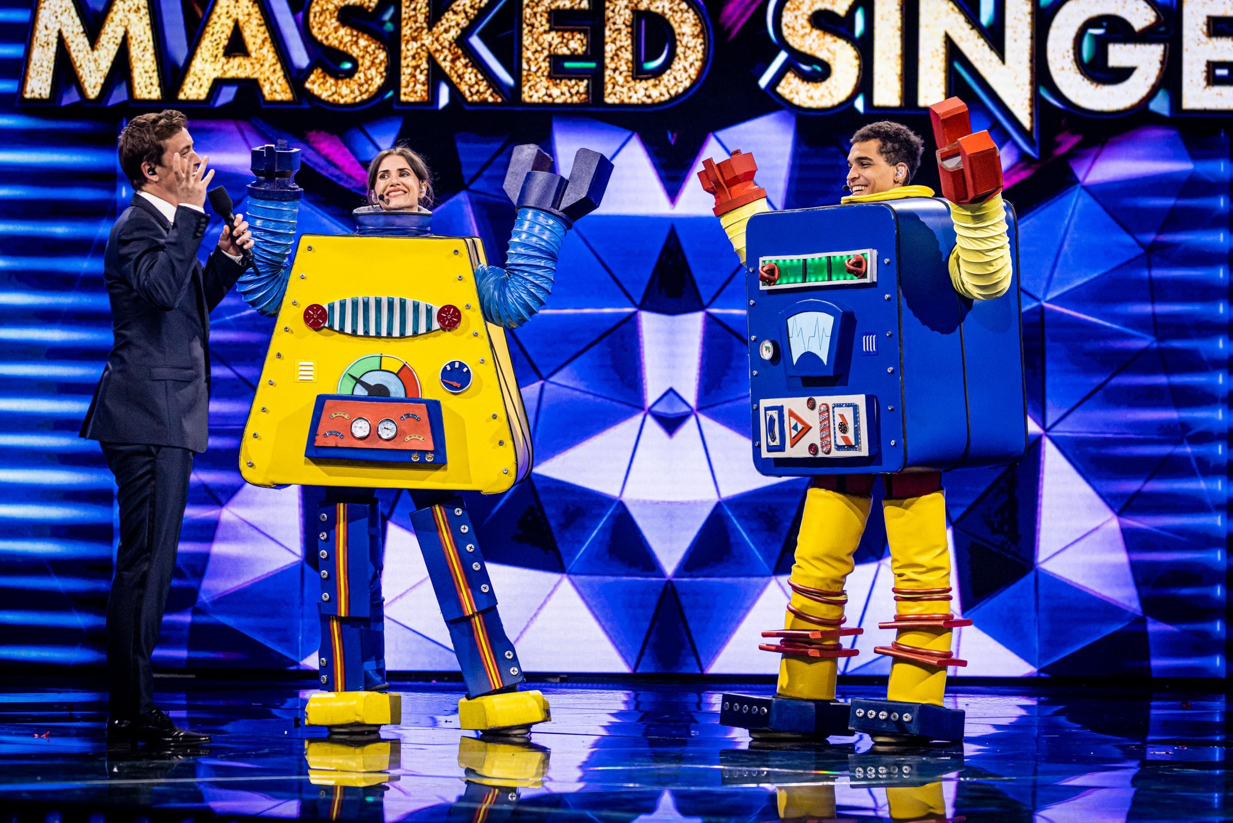 I famosi robot tornano nel finale di “The Masked Singer” dopo una reazione collettiva degli spettatori