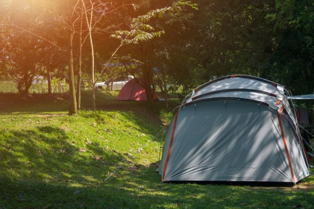 vork Aan boord een vergoeding De warmte uit je tent of camper houden? Met deze tips lukt het beter |  Gazet van Antwerpen Mobile