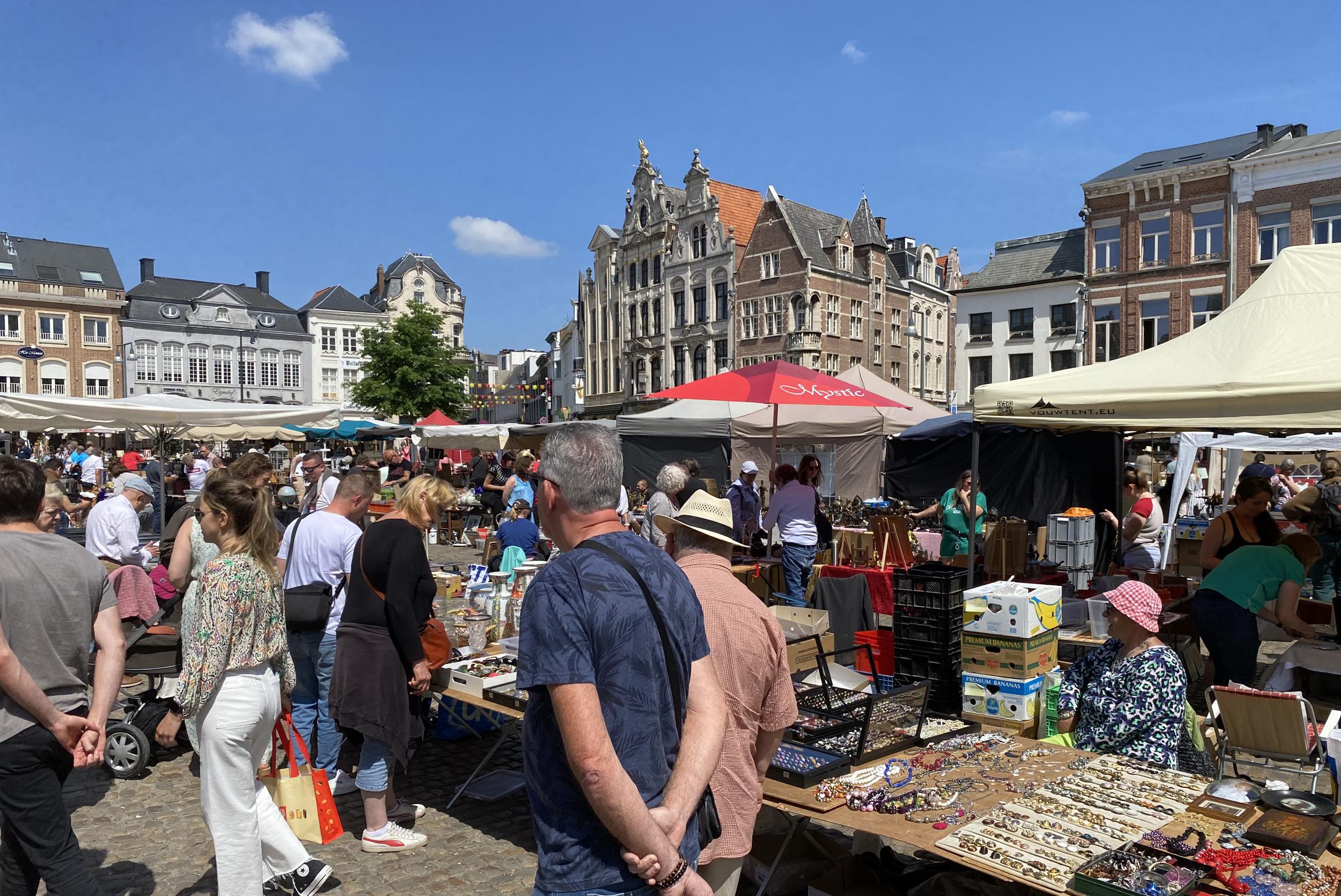 Vintage & Retro Brocanterie op Lierse Grote Markt (Lier) | Gazet van