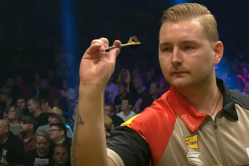 Enkel wereldkampioen Peter Wright kan Dimitri Van den Bergh stoppen