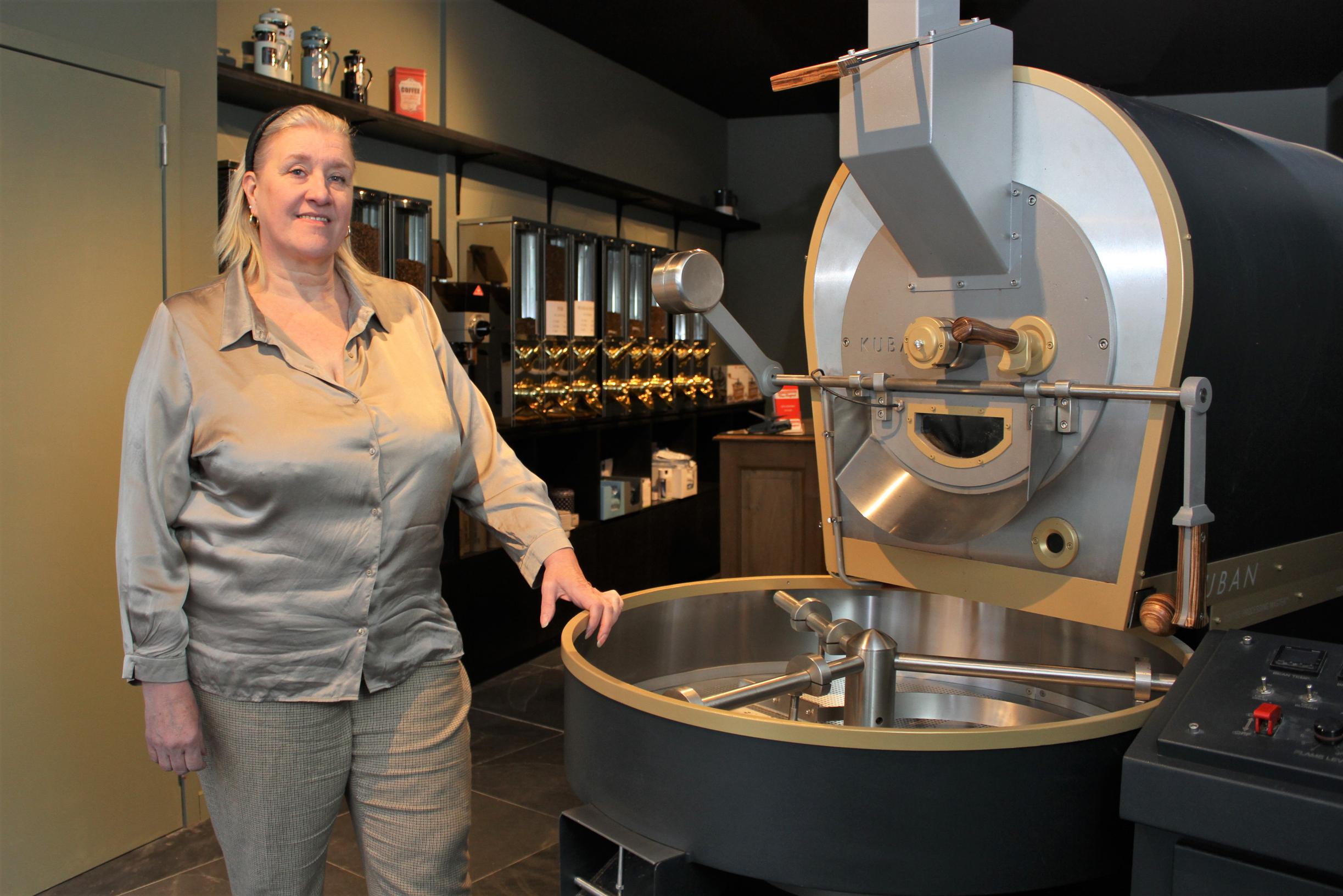 Judith Van Ouytsel Heropent Koffiebranderij In Vergrote Winkel Lier