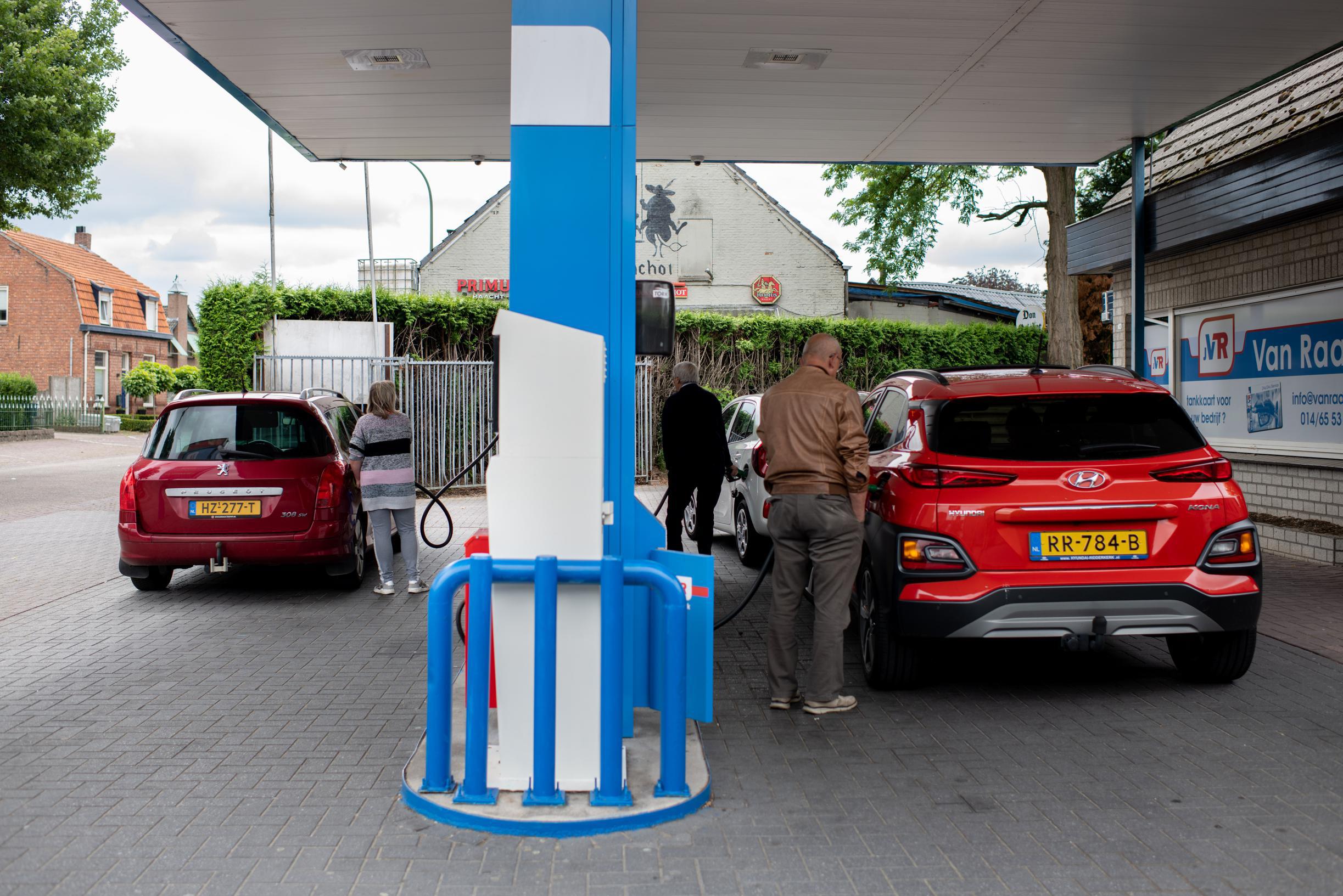 Tankstations Waarschuwen Voor Dieseltekorten In Nederland: “Kans Is ...