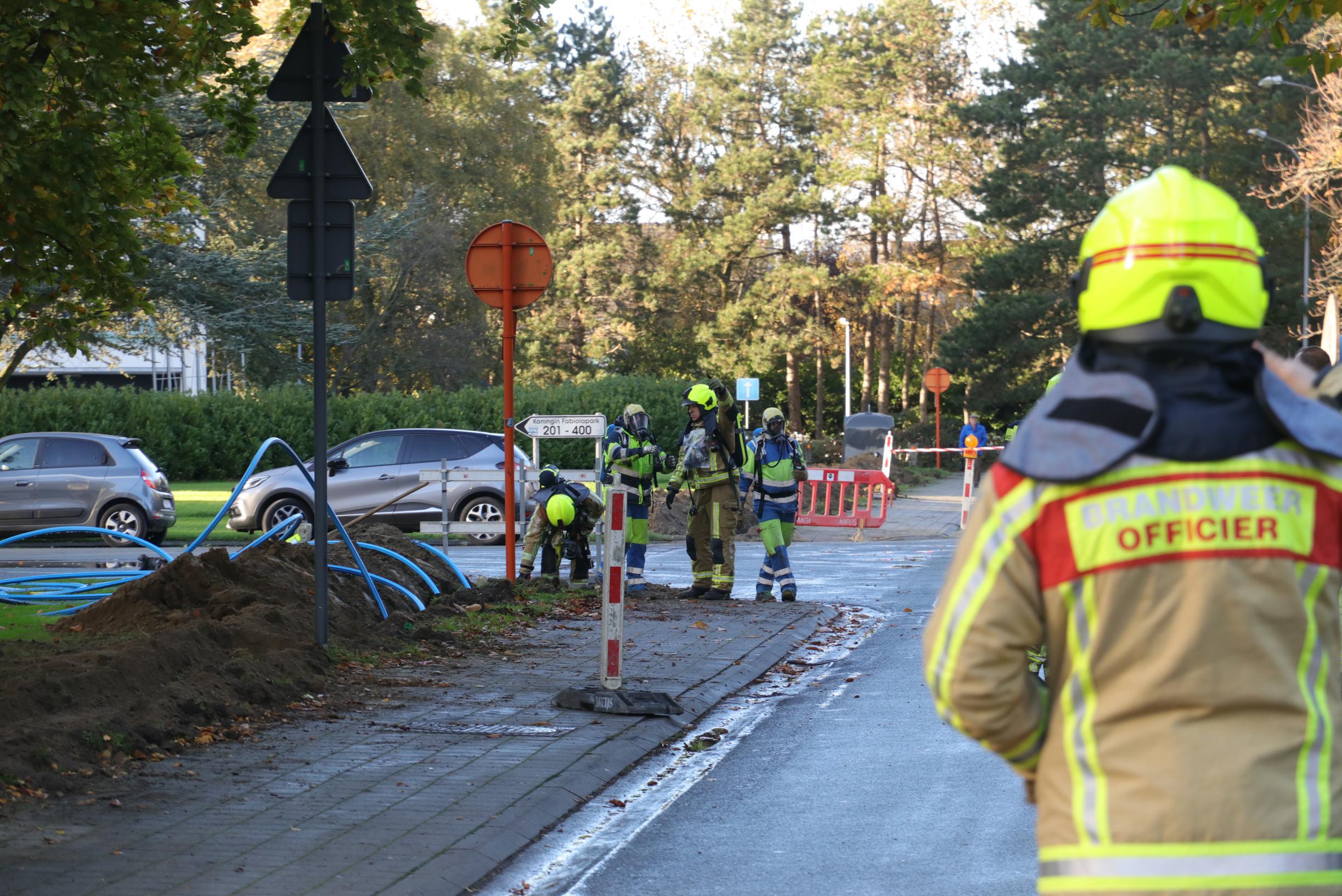 Gaslek Bij Graafwerken: Hulpdiensten Stellen Perimeter In (Sint-Niklaas ...