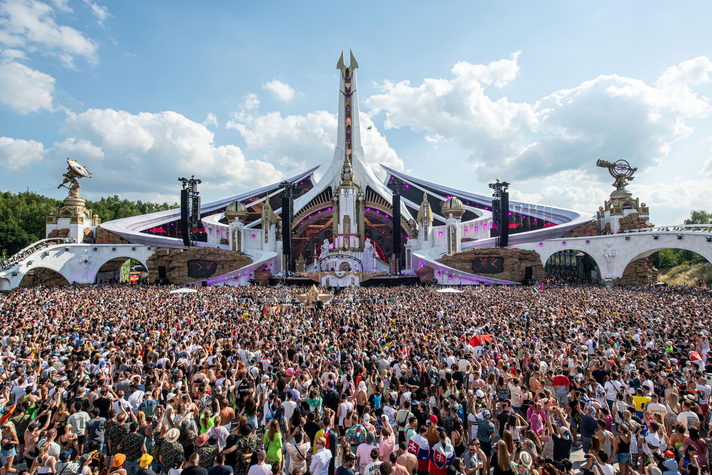 Tomorrowlanddealers bestraft met cel en werkstraffen (Antwerpen