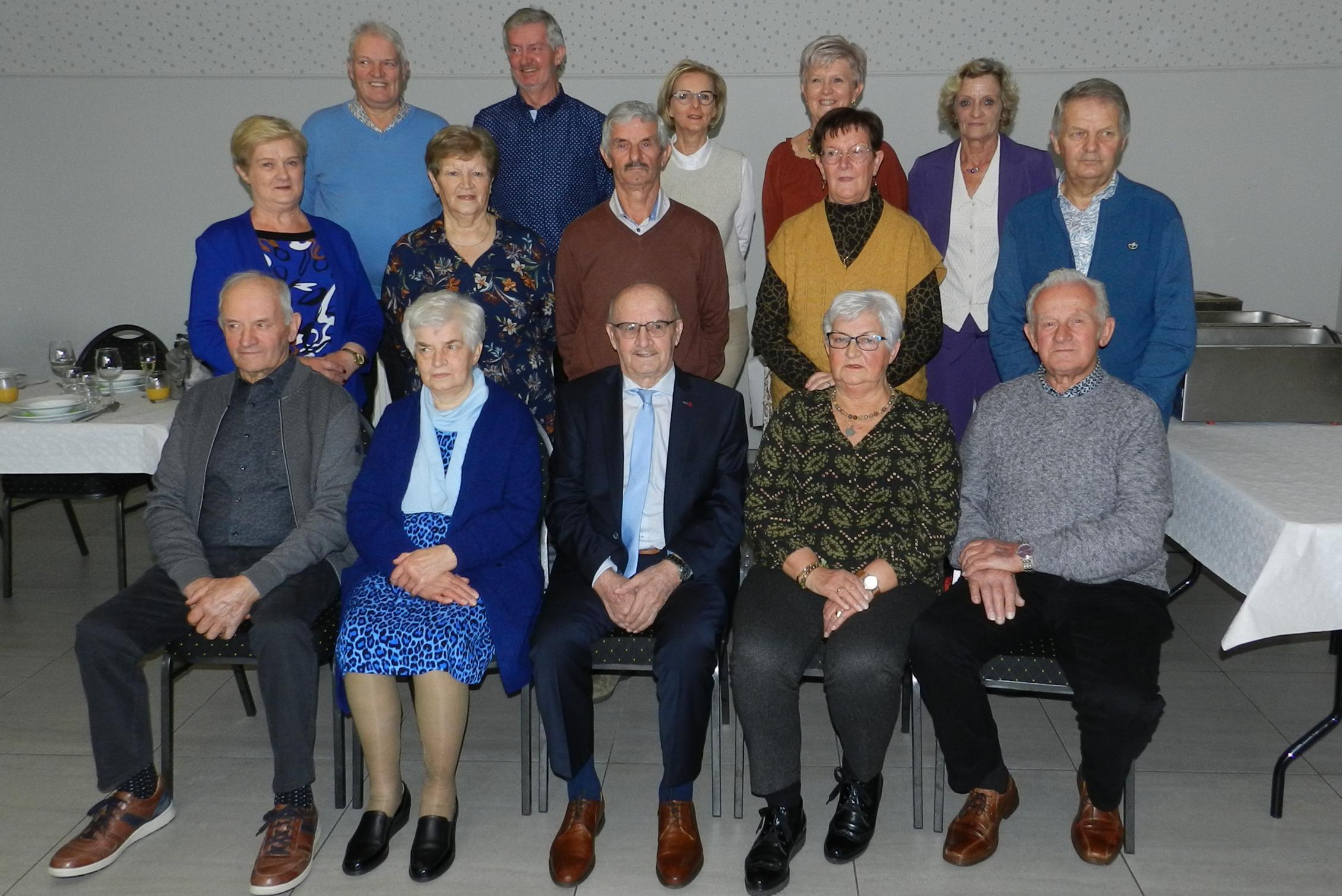 Vijftien broers en zussen De Bie zijn samen exact 1.100 jaar oud