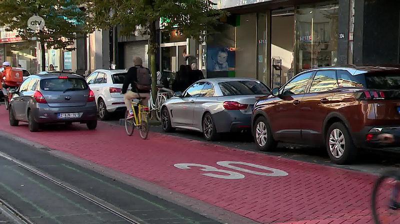 Ondanks Verkeersaanpassingen Schrijft Antwerpse Politie Nog Tien Boetes ...