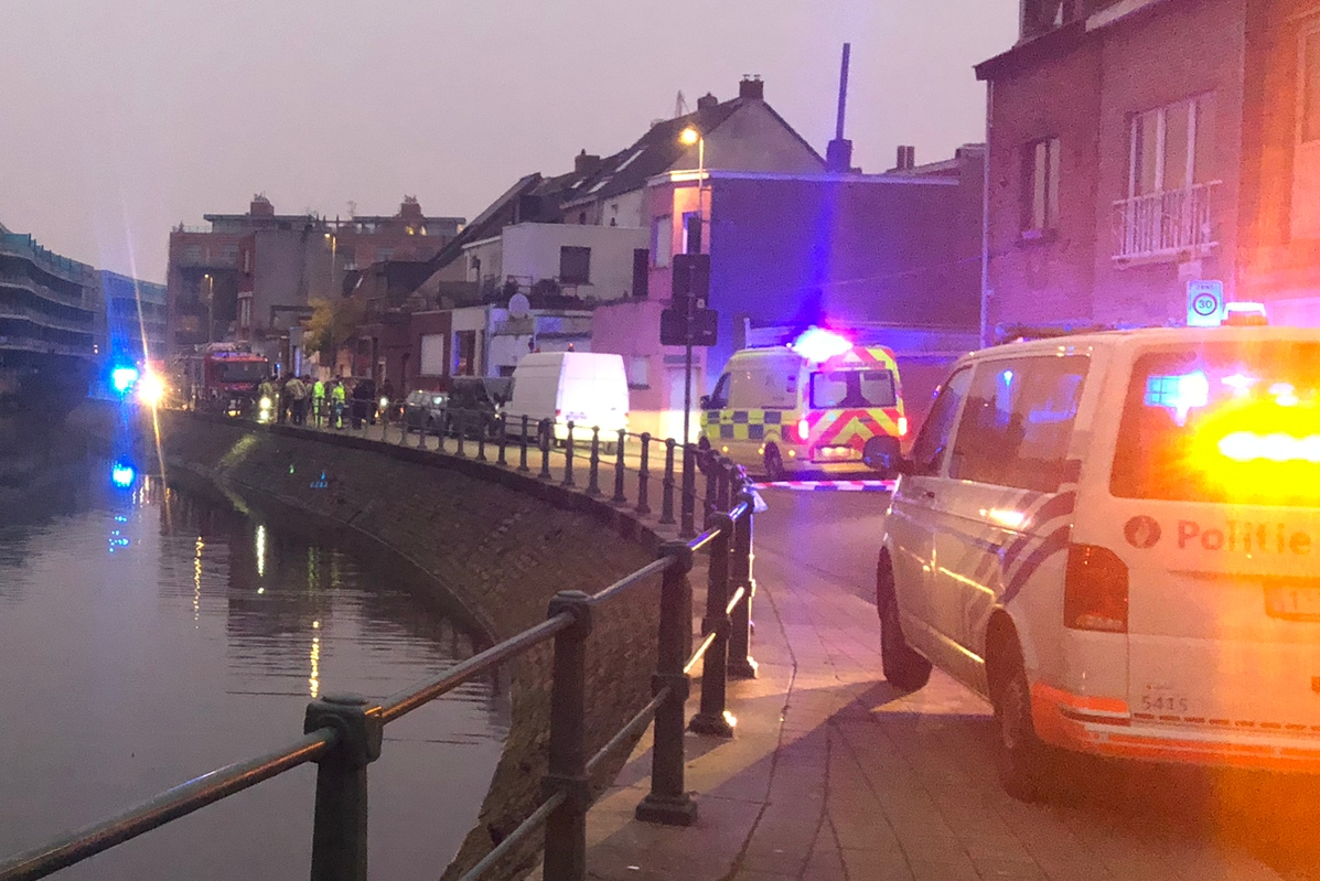 Levenloos Lichaam Aangetroffen In Gentse Wateren: Fietser Dook Er Nog ...