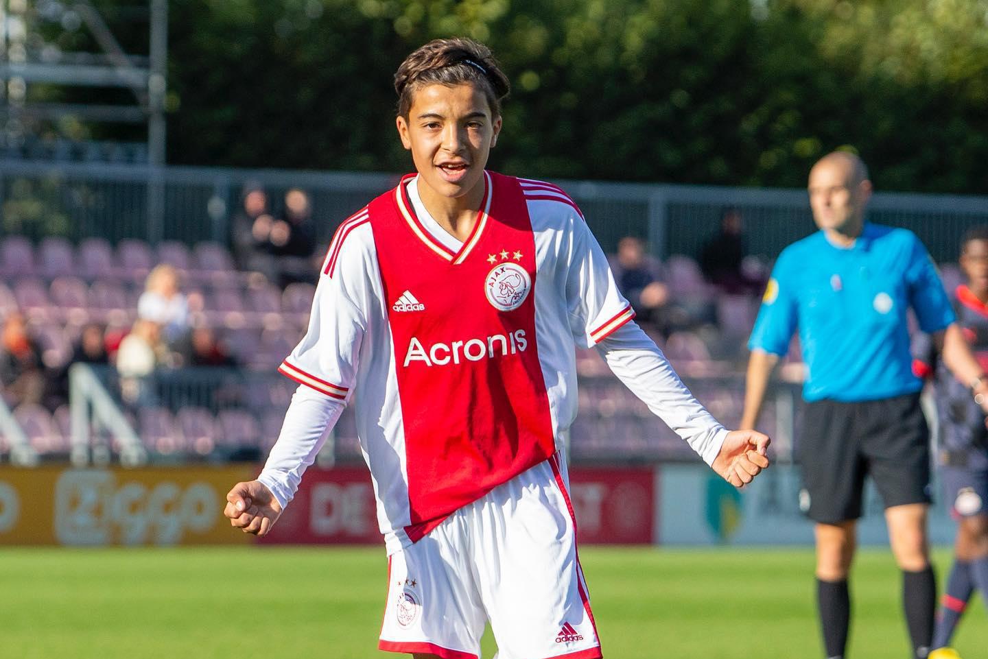 Hoe Doet Belgisch Toptalent Rayane Bounida Het Bij Ajax, Na Zijn ...