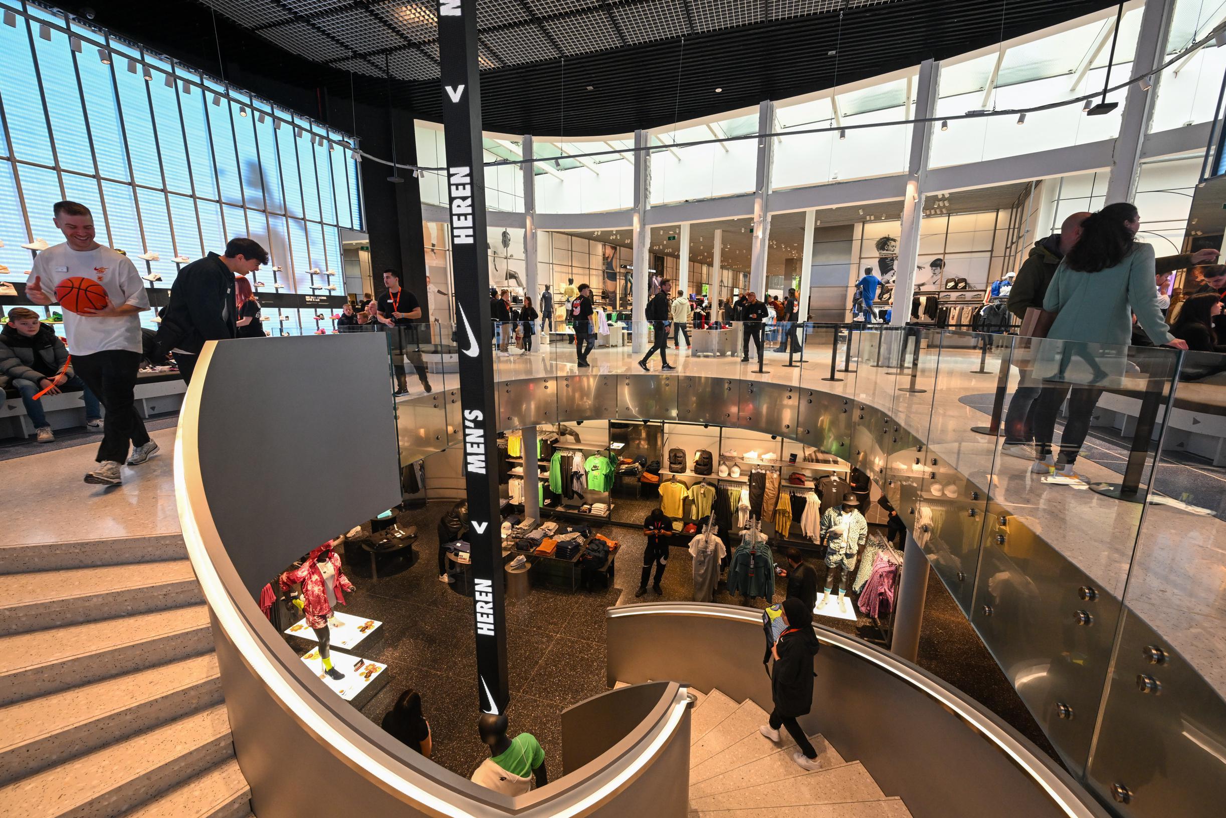Nike opent nieuwe winkel op Meir: heeft grote winkel nodig” (Antwerpen) | Gazet van Antwerpen Mobile