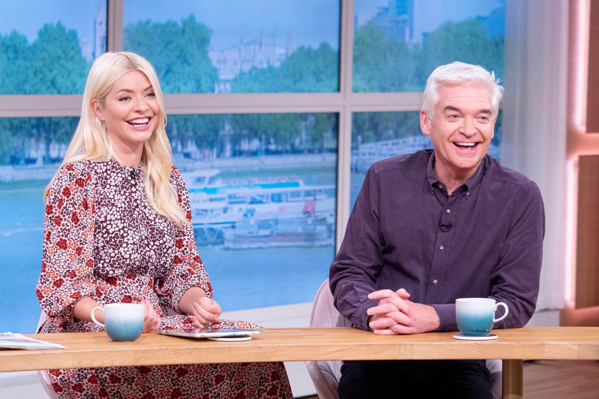 Brits presentator Phillip Schofield “is alles kwijt” de theejongen van de BBC die uitgroeide tot een van de meest populaire stemmen in het Verenigd Koninkrijk Gazet van Antwerpen Mobile foto foto foto