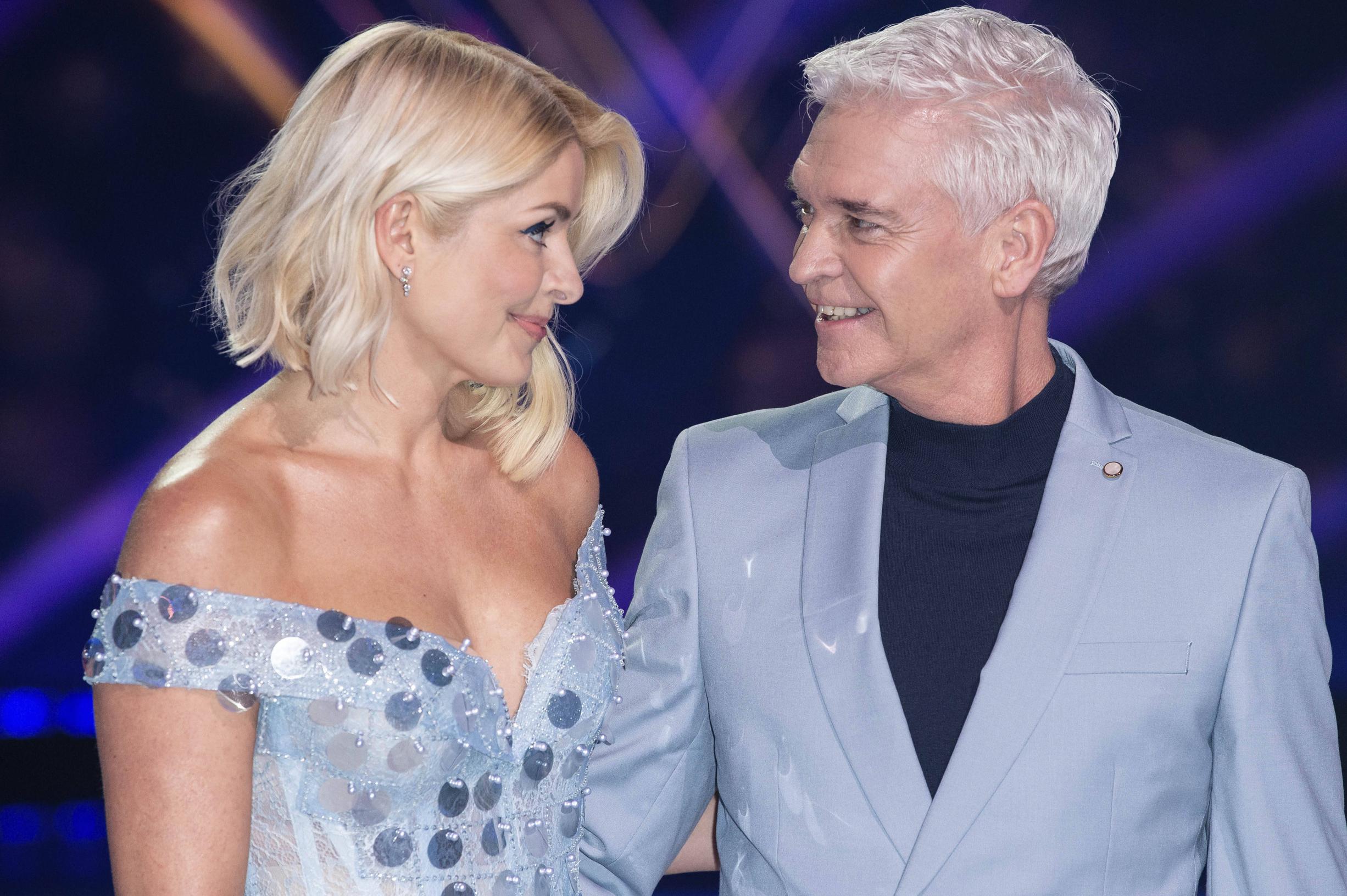 Brits presentator Phillip Schofield “is alles kwijt” de theejongen van de BBC die uitgroeide tot een van de meest populaire stemmen in het Verenigd Koninkrijk Gazet van Antwerpen Mobile afbeelding