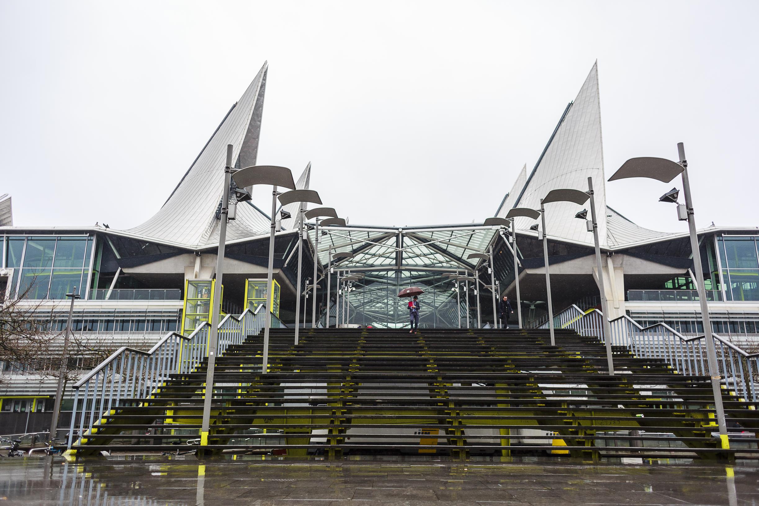 Politieman schuldig aan verkrachting na Tinderdate twee jaar cel met uitstel (Antwerpen) Gazet van Antwerpen Mobile afbeelding