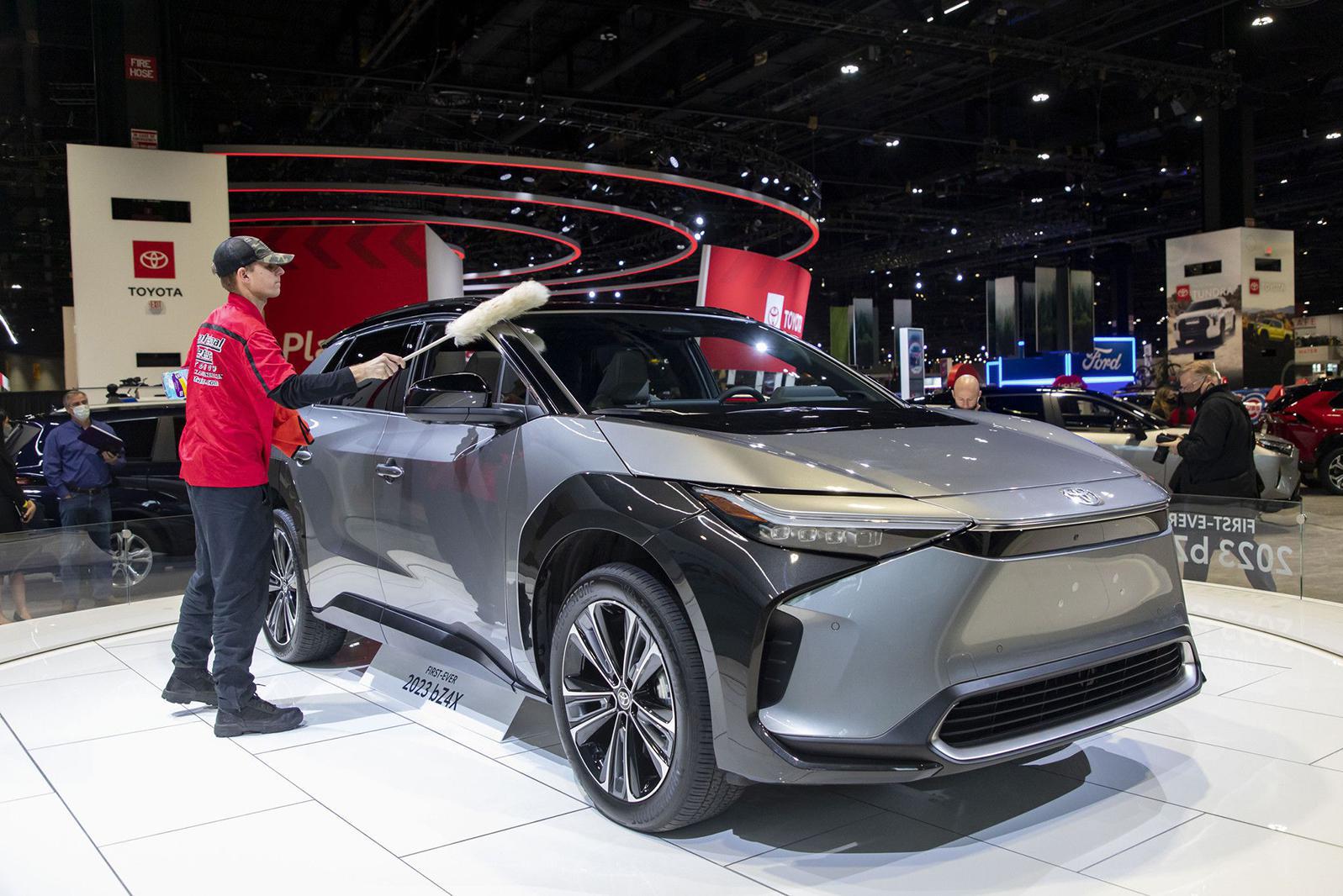 Toyota's Technological Breakthrough: Solid-State Batteries For Electric ...