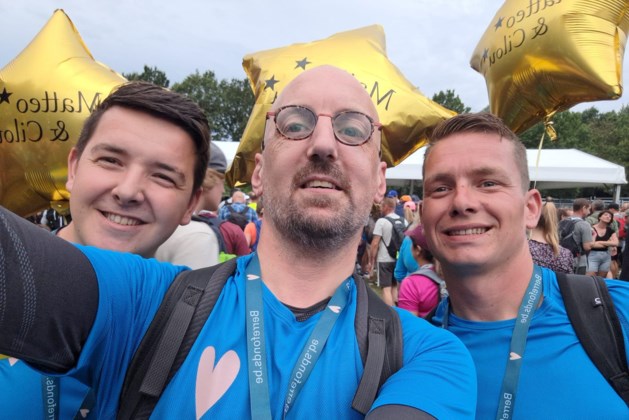 Vrienden wandelen tijdens Dodentocht 6.800 euro bij elkaar voor het