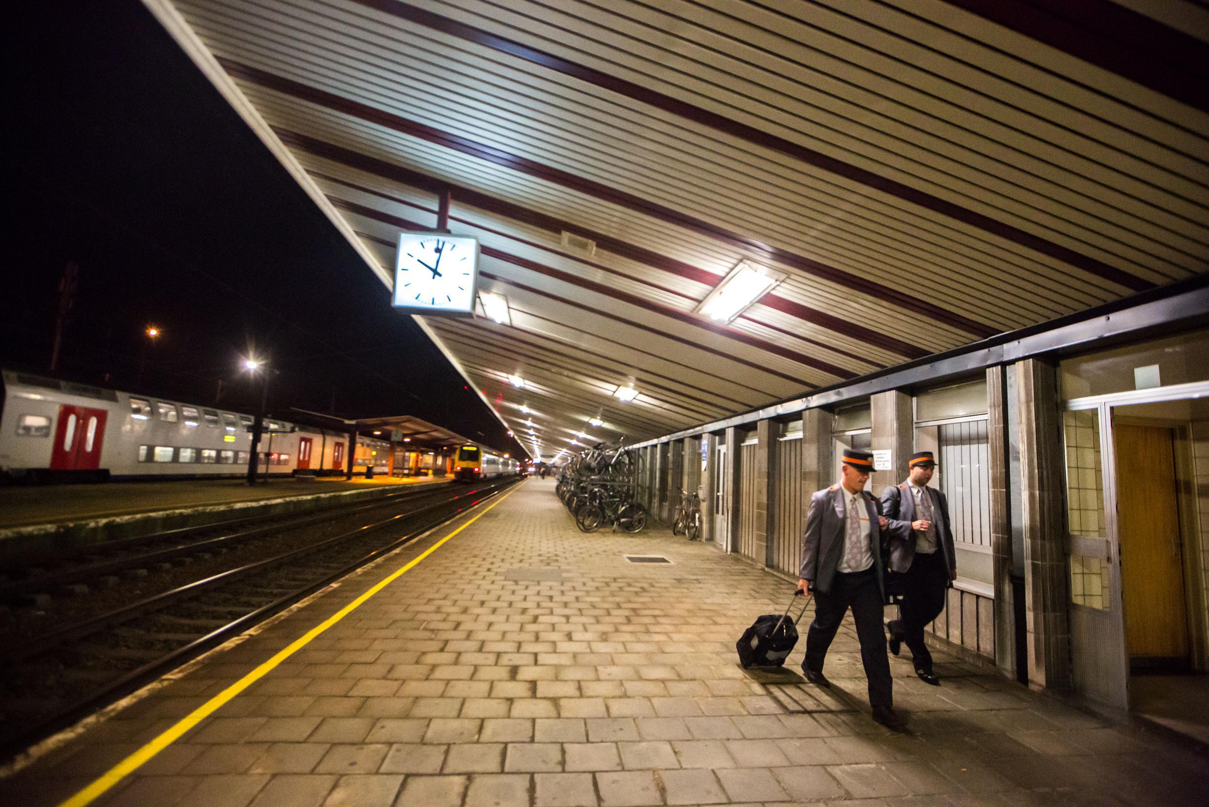 Vakbonden Dreigen Met Dubbele 48 Urenstaking Op Het Spoor | Gazet Van ...