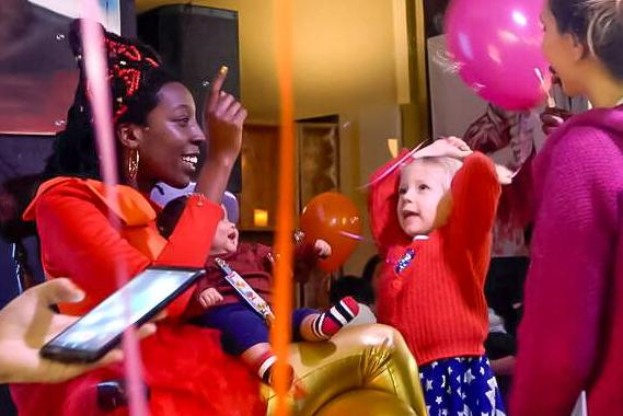 Alternatieve ‘Sinterklaas’ in stadhuis van Gent zorgt voor politieke rel: “Dit suggereert dat het hele kinderfeest racistisch is”