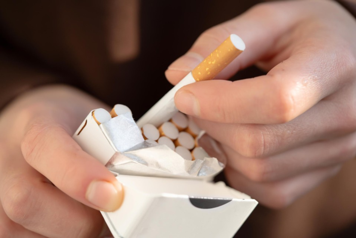 Frankrijk voert strijd tegen tabak op