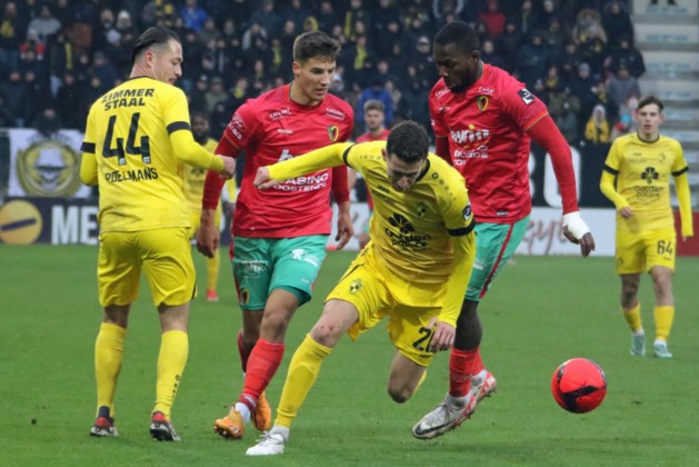 REACTIES. Van Acker houdt voeten op de grond na Lierse zege: “Niet te