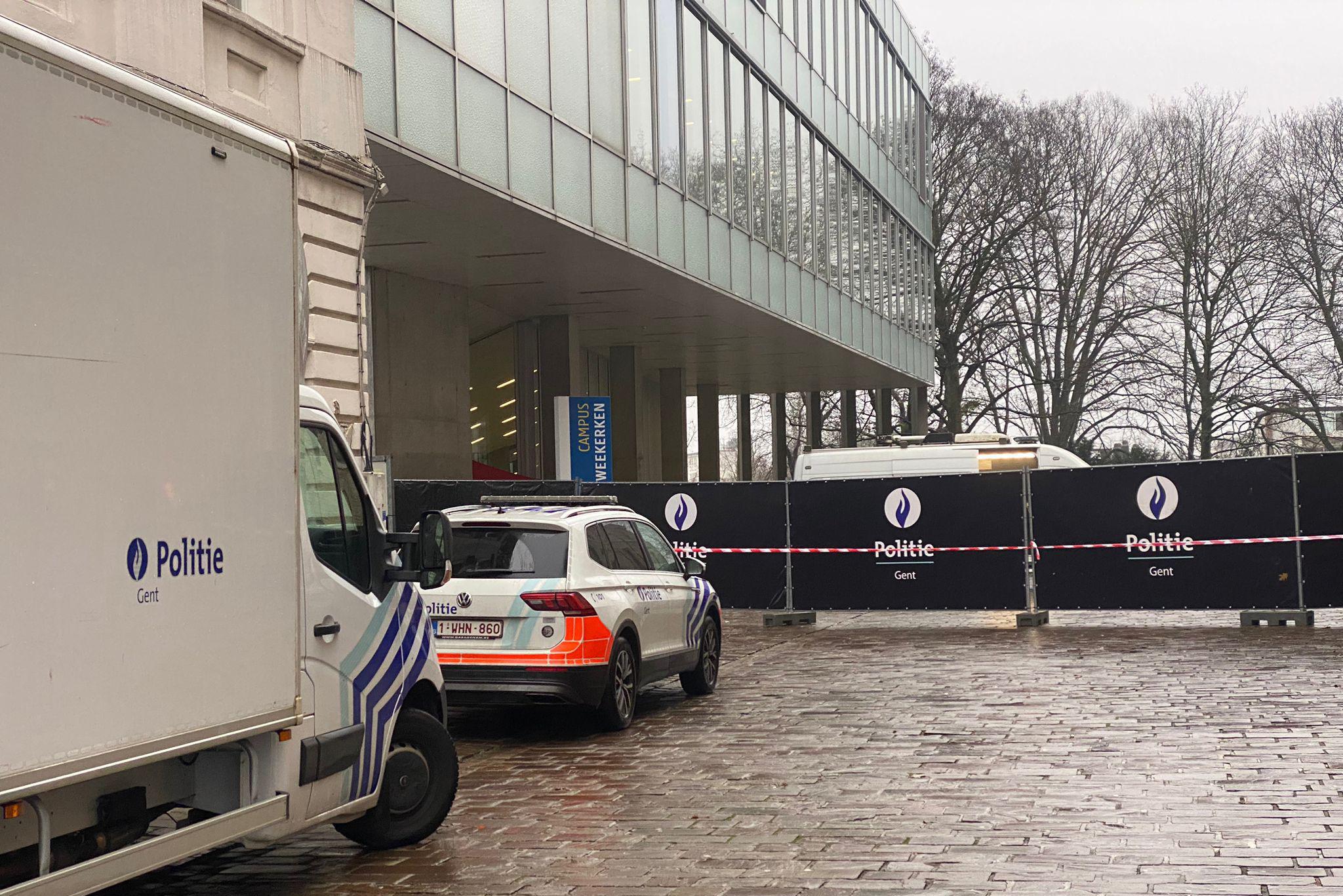 Levenloos Lichaam Van 49-jarige Beveiligingsagent Gevonden Op Campus ...