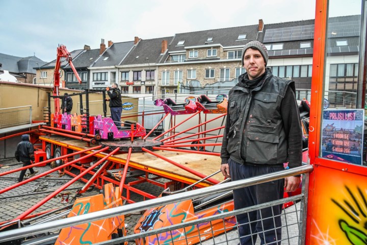 Meisje valt uit ‘Space Bob’ op Limburgse kermis: uitbater breekt attractie af na incident