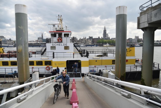 Veer tussen Linkeroever en het Steen krijgt nieuwe aanmeersteiger