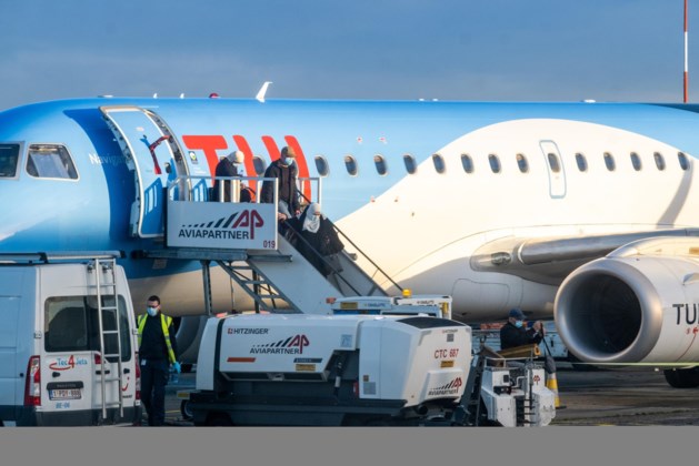 Brackets on Tarmac Brussels Airport found: TUI flight with 153 passengers returns preventively (Zaventem)