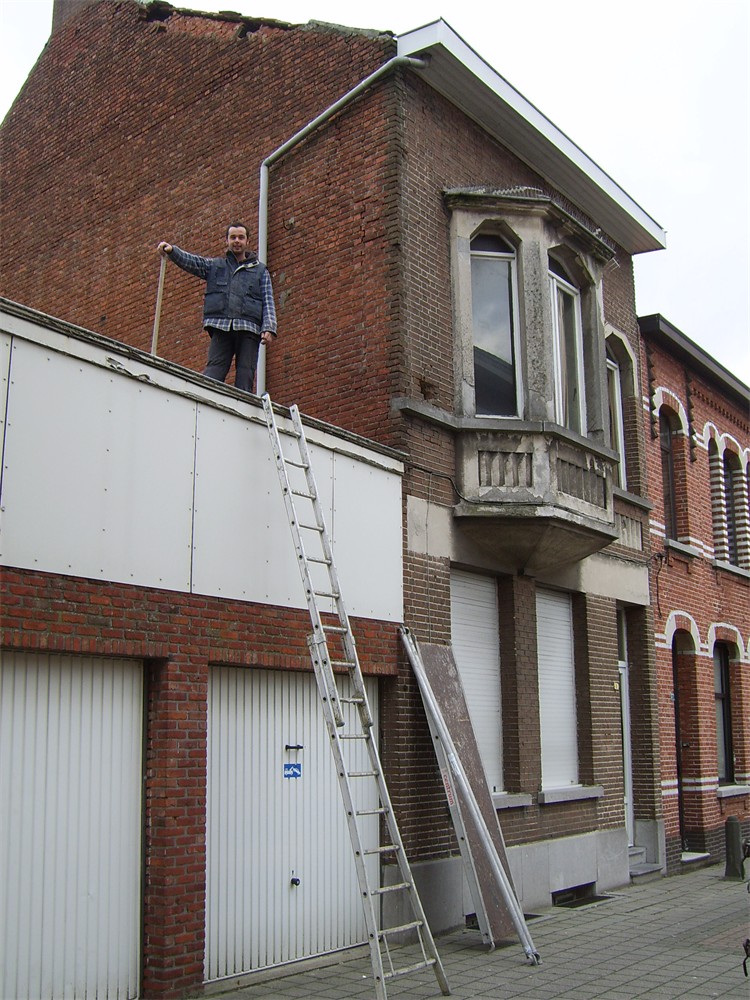 &quot;We zagen de muren dansen op de wind&quot; (Wuustwezel) Gazet van Antwerpen