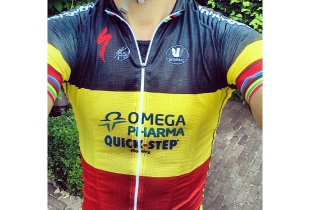 Tom Boonen toont tricolore trui